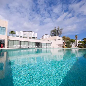 4* Hotel Urban Valley &